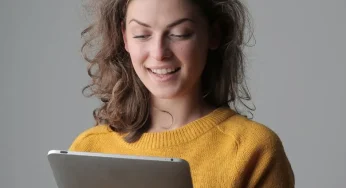 Apple to Launch Foldable iPad with Mac Power in 2028: Reports